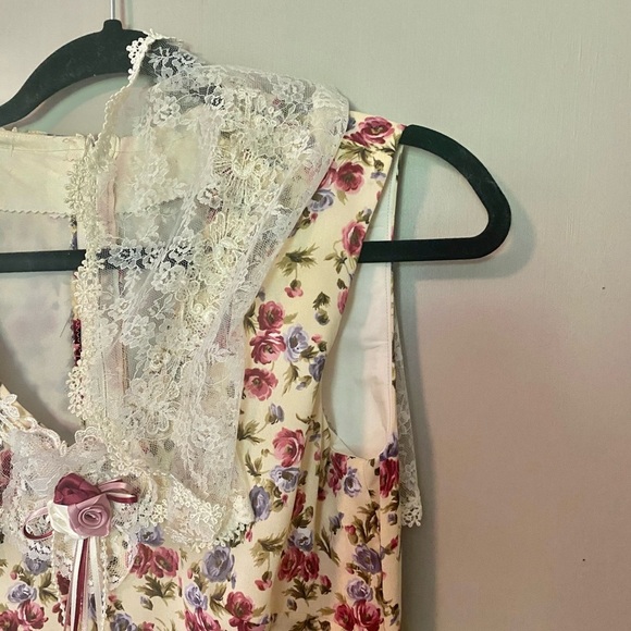 Floral Dress with Lace Overlay Sz S - Picture 6 of 10
